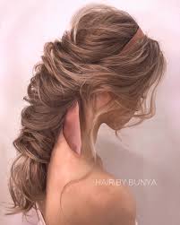 прически на длинные волосы на свадьбу в греческом стиле Grecheskaya Prichyoska In 2020 Hairstyle Hair Styles Hair