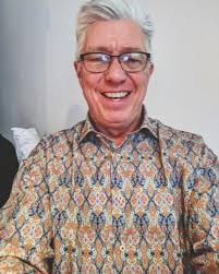 Which city has the best unique men's fashion shirts?