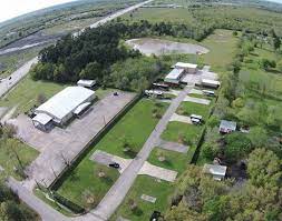 If you're a texas city resident and have a sticker on your windshield and you plan to stay the night in your rv. Firelake Rv Park Alvin Tx 77511 Loopnet Com