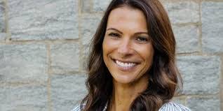 Sandy Farber's Instagram, Twitter & Facebook