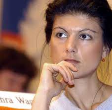 On average, the cost of the procedure is between 1500 and 2000 euros. Lafontaines Neue Man Hatte Sahra Wagenknecht Fur Origineller Gehalten Welt
