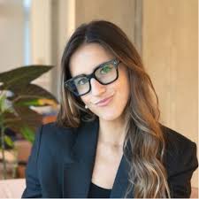 A pinch-me career moment 🥹 Last week I joined Anthropic to lead Retention  Marketing. I'm so excited to join Brandon McGraw, Sunil Subhedar and team  and get back to what I love