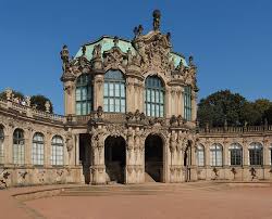 Datei Dresden Zwinger Wallpavillion Gp Jpg Rokoko Dresden Barock