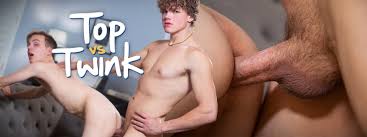 Beautiful boy Billy Quinn takes every inch of twunk Derek Shaws big dick  in this scene - Helix Studios