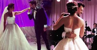 Pop müzik yorumcusu, oyuncu, söz yazarı ve besteci gökhan tepe kimdir? Gokhan Tepe Ve Aylin Ozer Evlendi Iste Dugun Fotograflari