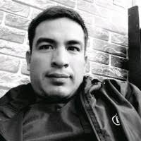 8 perfiles de «Karol Moran»