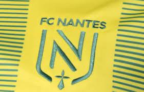 Coloriage foot logo nantes à imprimer pour colorier avec les enfants et adultes.le dessin foot logo nantes est gratuit. Fc Nantes Le Nouveau Logo Enfin Devoile Dites Nous Ce Que Vous En Pensez