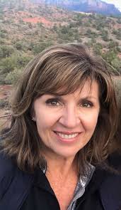 Susan Crew's Instagram, Twitter & Facebook