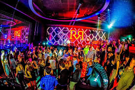 Today, however, you're the best sources for nightlife and cultural listings is the budapest sun (www.budapestsun.com) Guide To Budapest Nightlife Budapest New Year