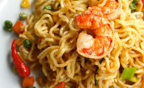 Pieces the indomie in a bowl and pour boiled water to it, allow for about five minutes for the noodles to get soft. 5 Ingenious Recipes That Will Improve Your Indomie Destination Ksa
