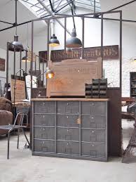 Meuble Industriel A Clapets De Faible Profondeur Meubles Industriels Meuble Bas Salle De Bain Enfilade Industrielle