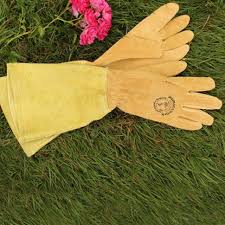 Garden Gloves Women S Gardening Gloves And Work Gloves Womanswork Womanswork In 2020 Leather Work Gloves Gloves Work Gloves