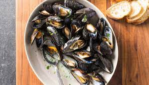 Mussels With White Wine And Garlic | The Splendid Table