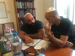 Gődény györgy is on facebook. Kuruc Info Godeny Gyorgy A Zsido Bizniszpartos Izrael Zaszlajat Tetovaltatta Magara