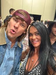 Terry Doerr's Instagram, Twitter & Facebook