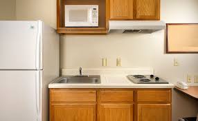 Choosing a hotel room with a kitchenette gives you freedom and flexibility. Woodspring Suites Dickinson Woodspring Suites