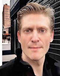 I can't EVER hear Delmonico's mentioned without viscerally humming "Put On  Your Sunday Clothes" from "Hello Dolly." My mom's record was actually the  Pearl Bailey cast album, but I always liked Babs'