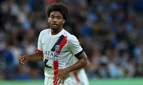 PSG vs. Lorient: Mbaye's Lucky Goal, Goalkeeper Rotation, and Enrique's Bayern Review