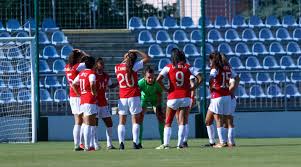 Montenegro si españa gana, italia si pierde bielorrusia pasa como primera de grupo y la selección tendrá que disputar el partido previo de cuartos este lunes. Como Y Donde Ver En Vivo El Partido De Chile Vs Alemania