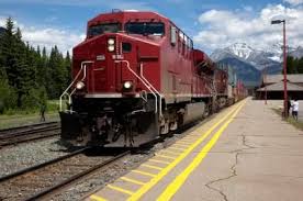 Train Travel In The Usa Lovetoknow Train Travel Train Travel Usa Train