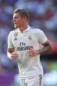Offizielle facebook seite von toni kroos, fußballer bei real madrid und in der deutschen. 38 Toni Kroos Ideas Toni Kroos Real Madrid Sports Celebrities