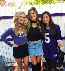 Sharing more favorite purple game day outfits on pinterest.if you are looking for more football content, i've got you covered on streetsbeatseats.com + instagram. Pinterest Darlynprincess Tcu Gameday Outfit Gameday Outfit College Outfits