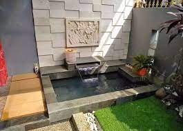 Di masa pandemi ini, banyak orang terpaksa harus tinggal diam di rumah demi kesehatan mereka. Kolam Ikan Minimalis Batu Alam Konstruksi Dan Taman 814390870