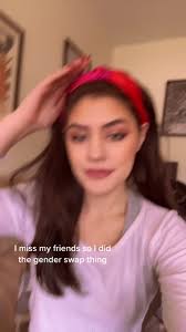 kris (@kristenstiktok)