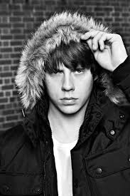 Bailey Knowles (theroxxx)