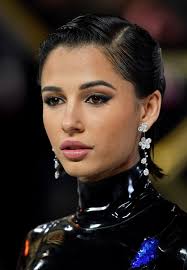 Naomi Scott Pink Lipstick
