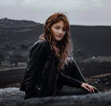 Anya Lace Posts Facebook