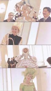 25 Outfits From The Lizzie Mcguire Movie That Ll Make You Nostalgic Lizzie Mcguire Movie Lizzie Mcguire Old Disney Channel