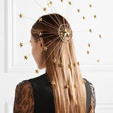 Strands hanging from the sides and nape area let your style have a more relaxed and softer finish. 15 Wedding Hair Accessories You Haven T Seen Before