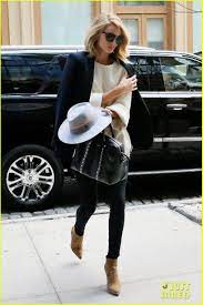 Rosie Huntington Whiteley Teaches Jimmy Fallon Cockney Slang On The Tonight Show Watch Here R Celebrity Street Style Rosie Huntington Style Cool Outfits