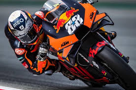 Márquez, en el circuit de barcelona | valentí enrich. Uodn6oy8qtlxam