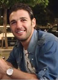 Domenico Martimucci era un giovane calciatore del Castellaneta, vittima di  un attentato mafioso e morto il 1 Agosto del 2015. Un ordigno micidiale era  esploso davanti alla sala giochi Green Table di