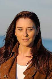 Hayatın bu en özel döneminde sağlıklı ve bilinçli bir ebeveynlik süreci geçirmeniz için deneyimli uzman kadromuzla sizlerin daima yanındayız. Ece Uslu Profile Images The Movie Database Tmdb
