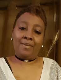 Mariah Collins's Instagram, Twitter & Facebook