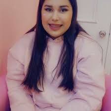 Stephanie Euresti's Instagram, Twitter & Facebook