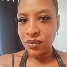 I'm not trynna be funny but House of Payne?! You do realize the mom Janine  becomes addicted to crack, Calvin has multiple baby mamas and gets shot etc…