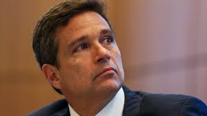 Dólar salta na abertura e vai a R$ 5,44: o ataque de Lula à Campos Neto que  fez o real cair ainda mais