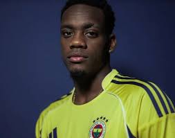 Il y a six mois, il a été acheté pour 82 millions d'euros, maintenant il  est prêté