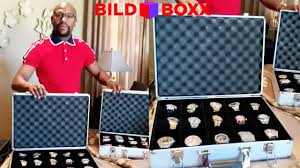 Hoeveel geld verdient floyd mayweather? Floyd Mayweather Protzt So Richtig Rum Mit Seinen Uhren Youtube