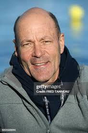 97 fotos e imágenes de alta resolución de Jess Yates