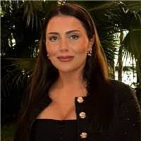 Kira Walker's Instagram, Twitter & Facebook