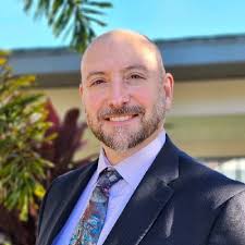 Ali Boussaffa's Instagram, Twitter & Facebook