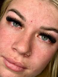 What should I charge for full sets and fills as a beginner lash tech?