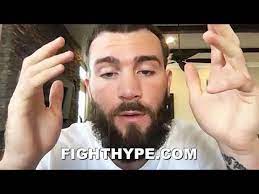 This versatile style requires little fussing — yet always looks amazing. Caleb Plant Shuts Down Desparate Benavidez Tells Good Little Boy He Has To Wait In Line Boxing Videos