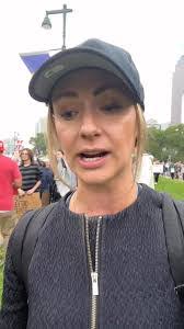 Linda Kloiber's Instagram, Twitter & Facebook