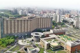 高雄醫學院 醫學士(md) 美國哈佛大學 公衛學院 公衛碩士(mph) 中國大連醫科大學 研究生院 皮膚科碩士(ms). é«˜é›„å¸‚åœ‹éš›é†«ç™‚ç¶² é•·åºšé†«ç™‚è²¡åœ˜æ³•äººé«˜é›„é•·åºšç´€å¿µé†«é™¢